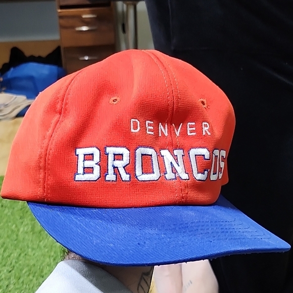 NFL Denver Broncos Vintage Orange and Blue Hat - Picture 2 of 7
